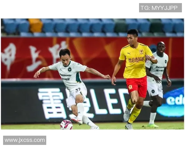 武汉足球队在邀请赛中以55分稳居积分榜首位,展现强劲实力